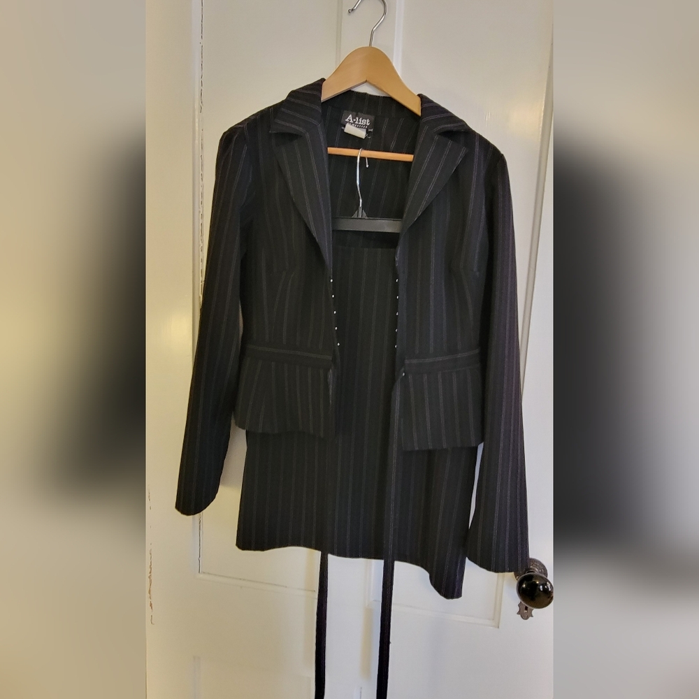 Pinstripe Women's Skirtsuit Size 7/8